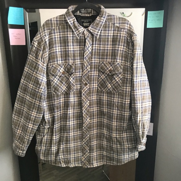 LEVIS quilted flannel plaid Shacket size XL in men but for anyone - Picture 6 of 8